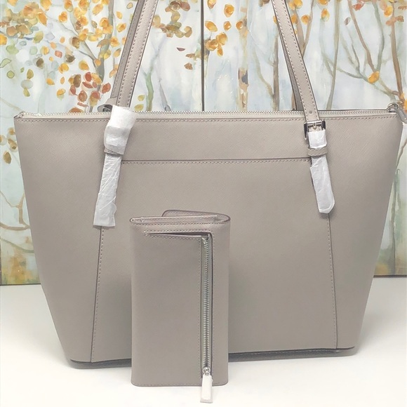 NWT Michael Kors bundle Ciara + wallet - Picture 2 of 7